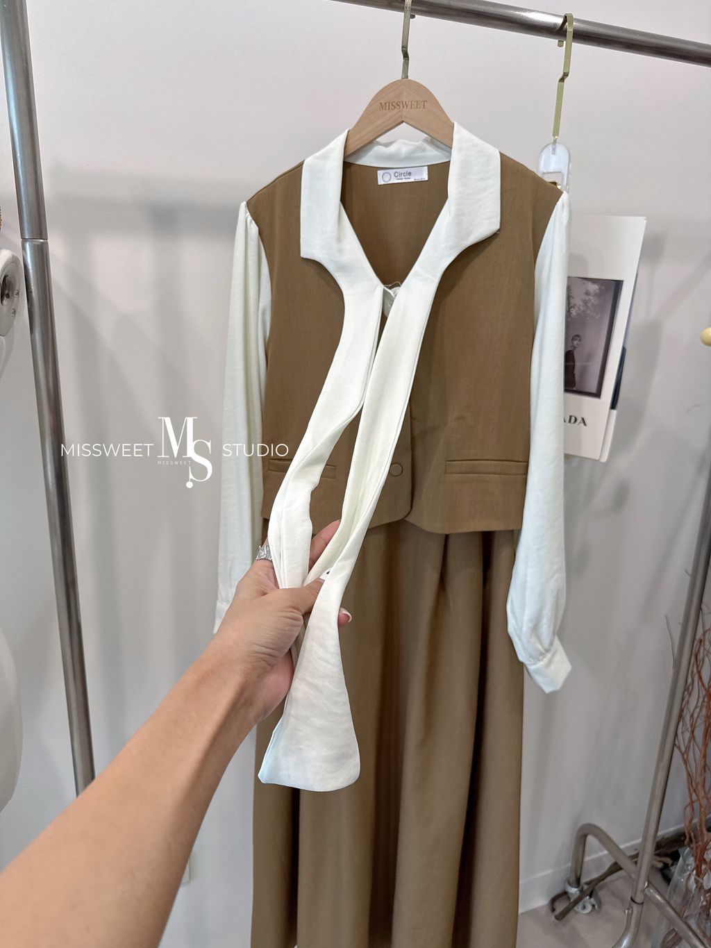 相片 2025-10-8 下午4 15 17