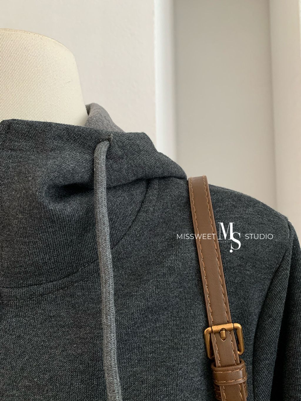 O1CN01r4GISE1d5KCVZaJ4q_!!977263684-0-cib