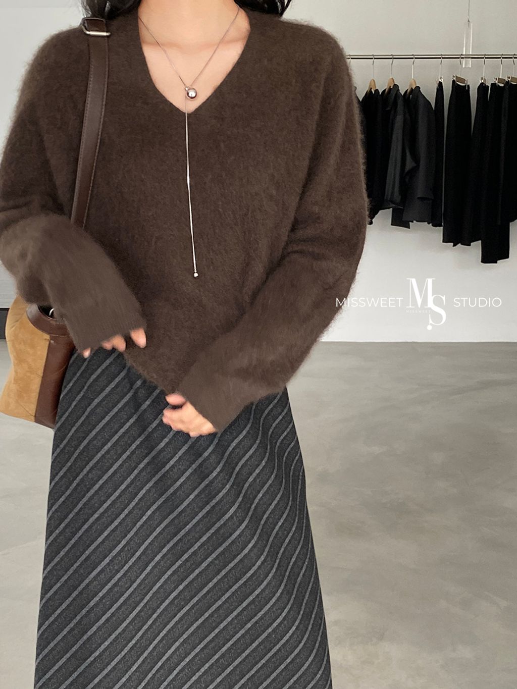 O1CN01HylDAz1jENj4pornX_!!2214077954516-0-cib