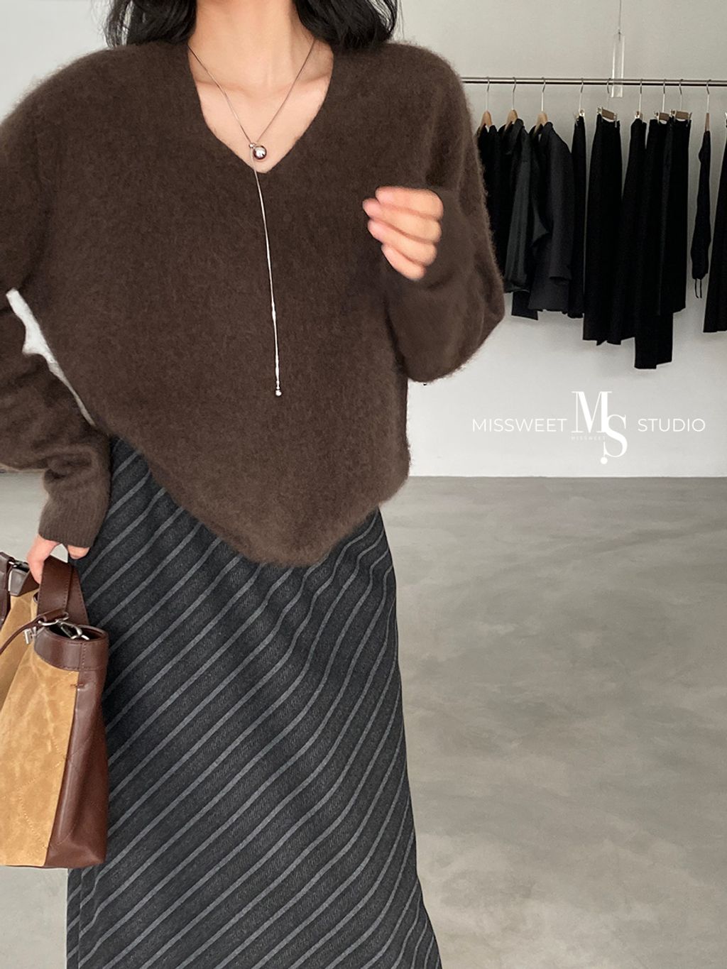 O1CN01gzNsbT1jENj30V8t4_!!2214077954516-0-cib