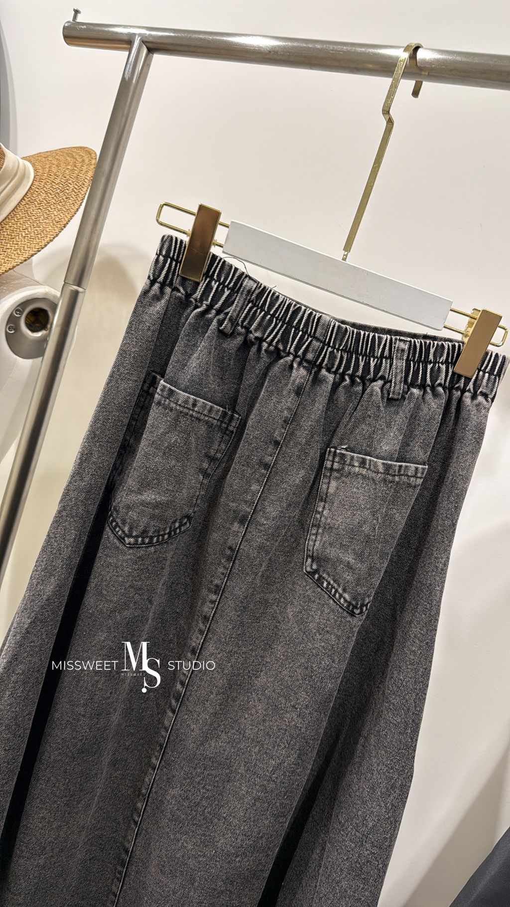 相片 2025-11-4 下午5 58 47