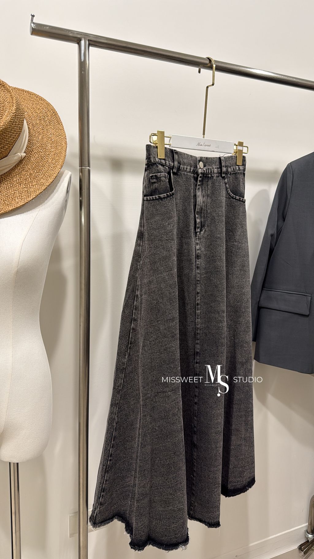 相片 2025-11-4 下午5 58 20