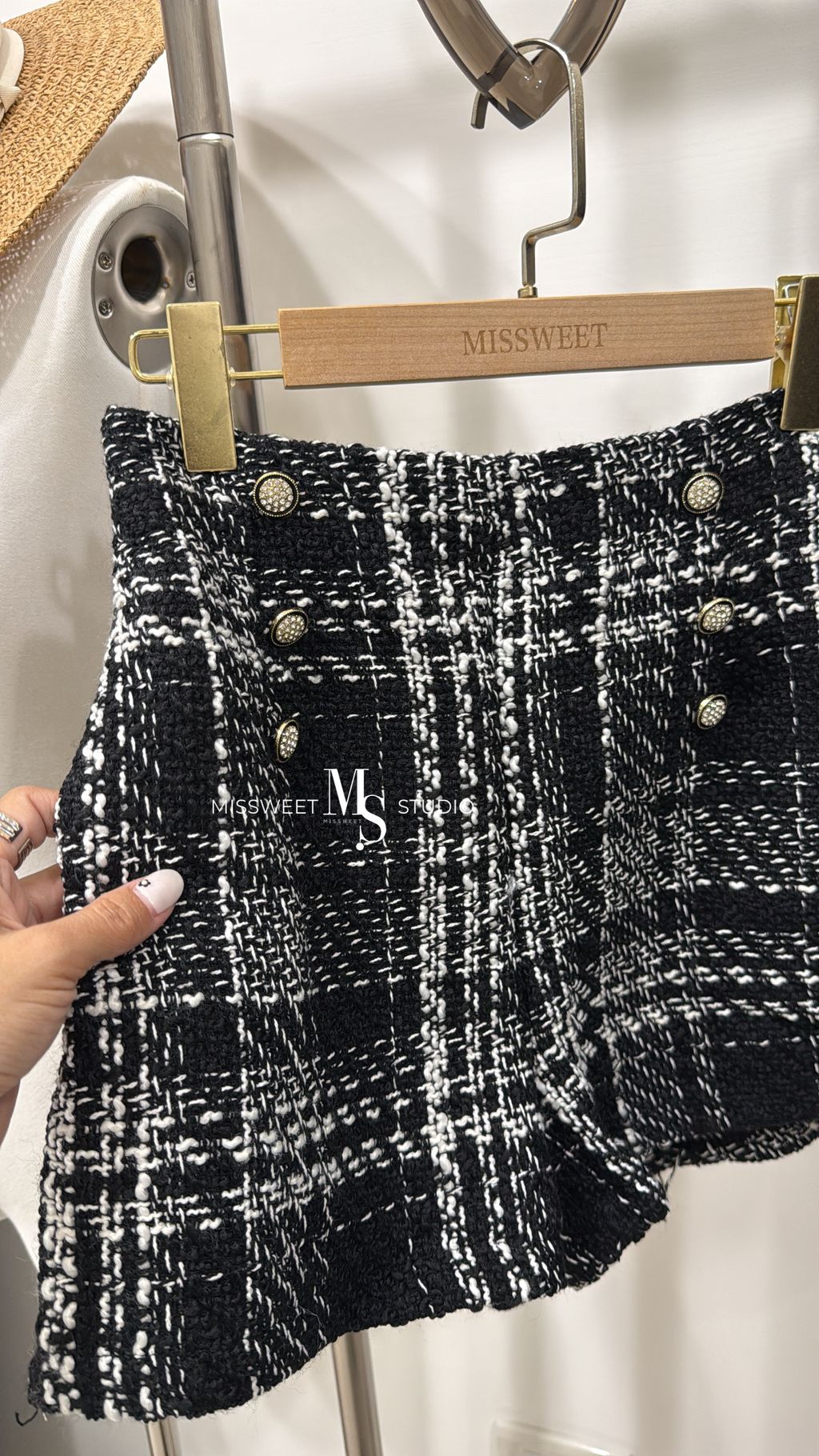 相片 2025-11-7 下午5 17 06