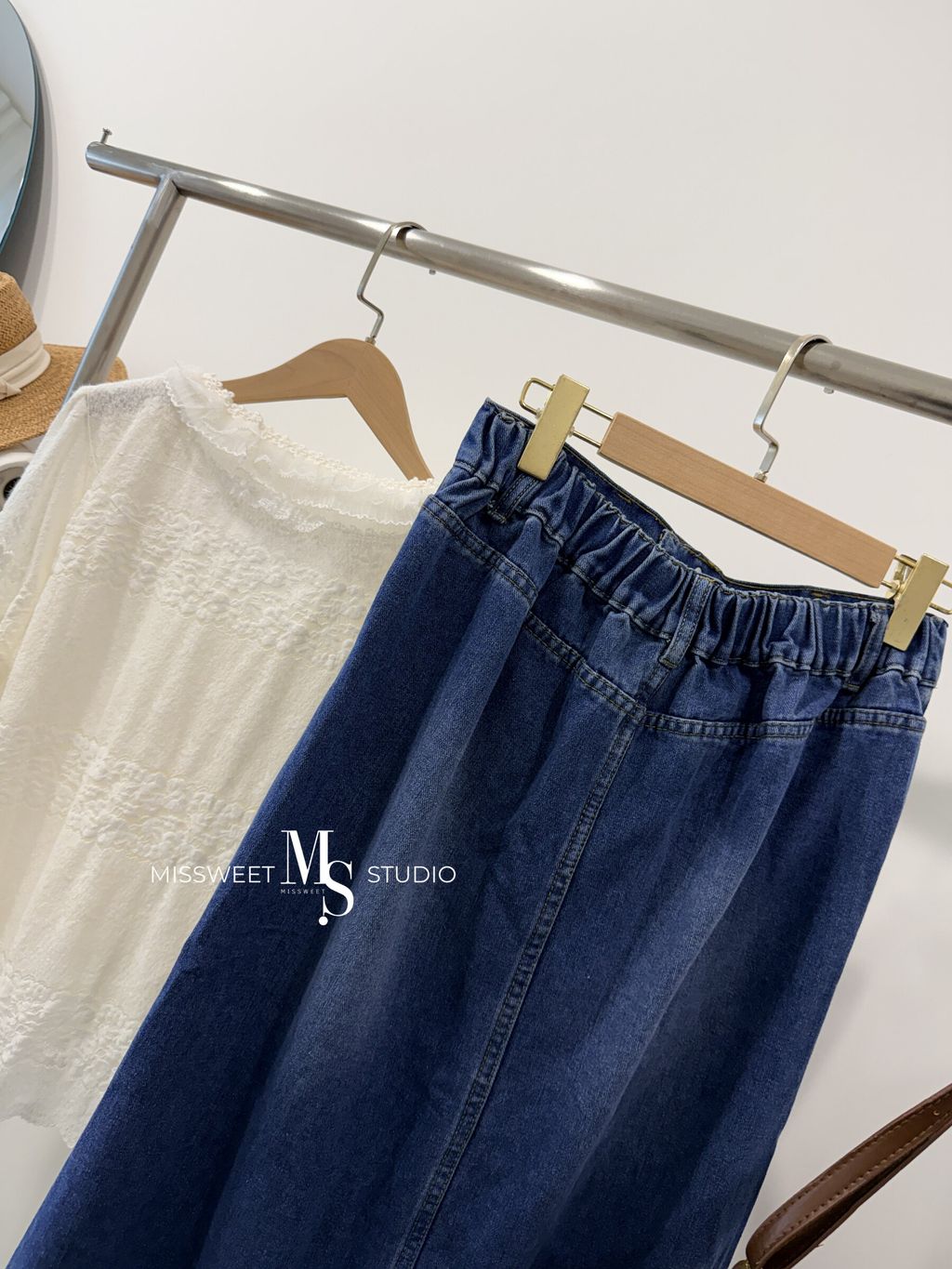 相片 2025-11-10 下午3 45 39