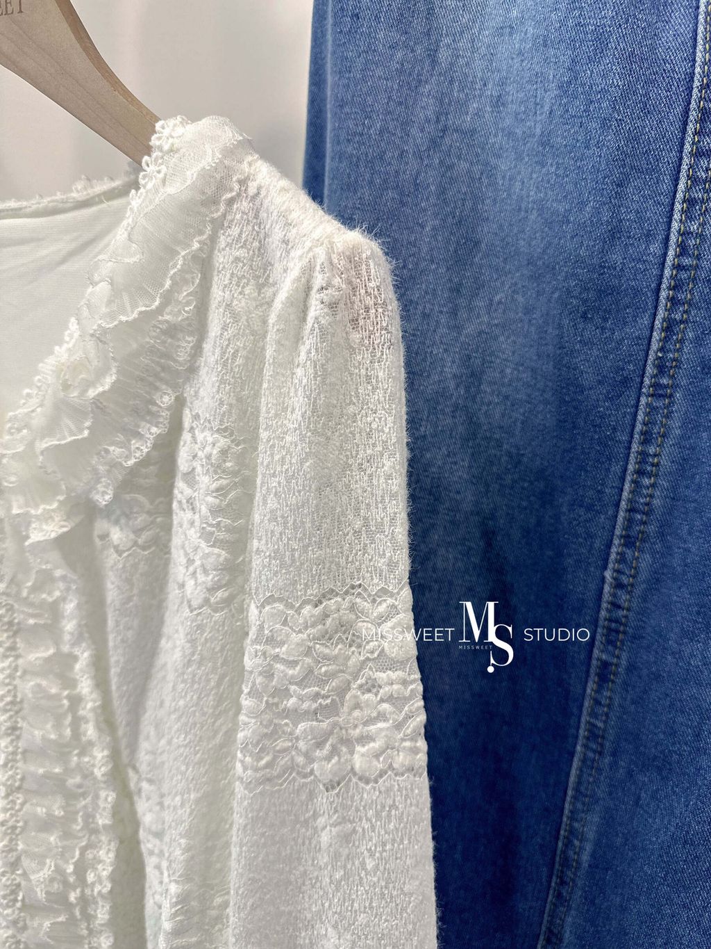 相片 2025-11-10 下午3 28 40