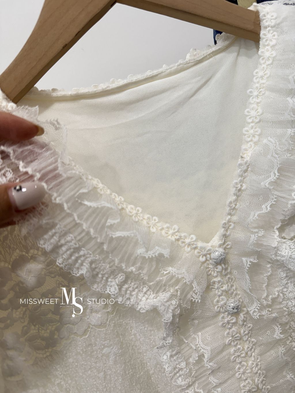 相片 2025-11-10 下午3 43 17