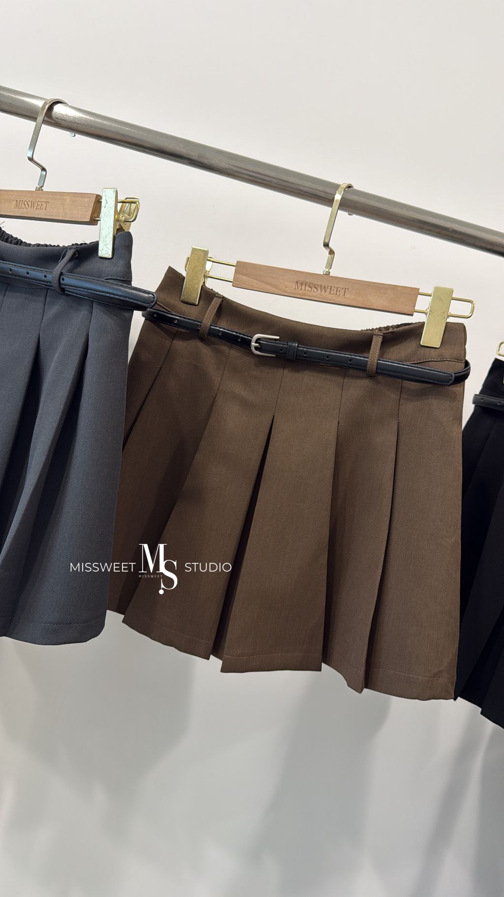 相片 2025-11-13 下午3 57 53