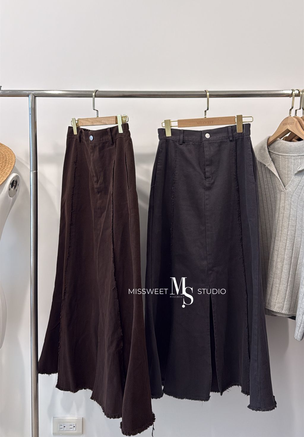 相片 2025-11-23 下午3 45 54