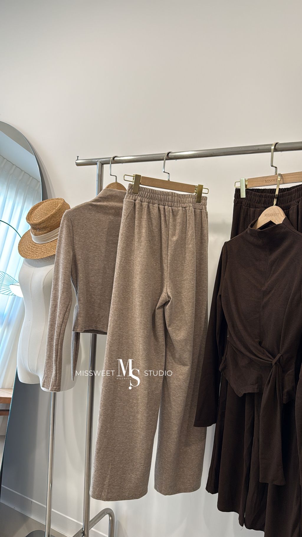 相片 2025-11-25 下午3 41 50