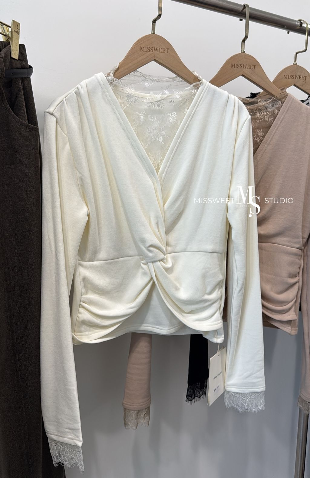 相片 2025-12-5 下午3 03 45