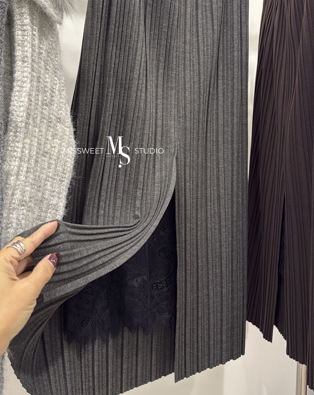 相片 2025-12-9 下午4 55 29