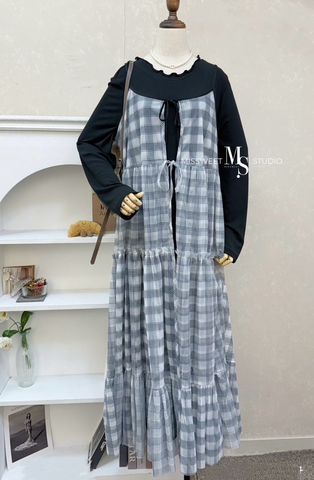 相片 2025-12-15 凌晨1 27 37