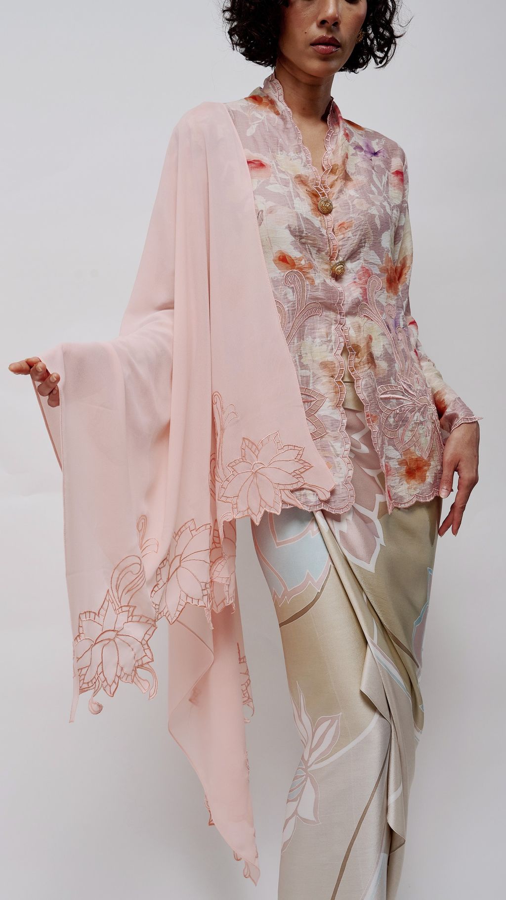 Chiffon Embroidery Selendang (3)