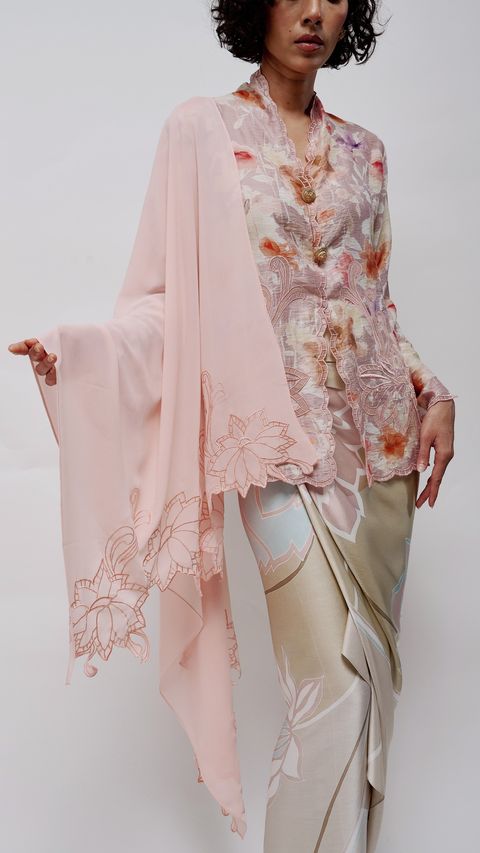 Chiffon Embroidery Selendang (3)