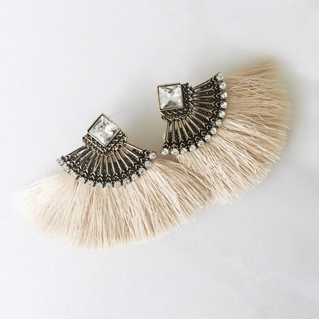Sandalwoodtassel.jpg
