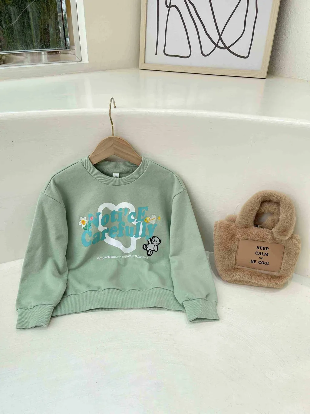 LINE_ALBUM_2022.11.4_221105_111