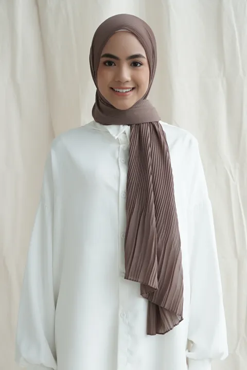 Pleated front coffee.jpg
