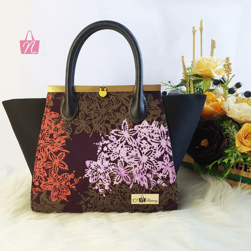 produk batik-ct n honey-motif bunga lado negeri sembilan (Instagram Post) (800 x 800 px) (1).png