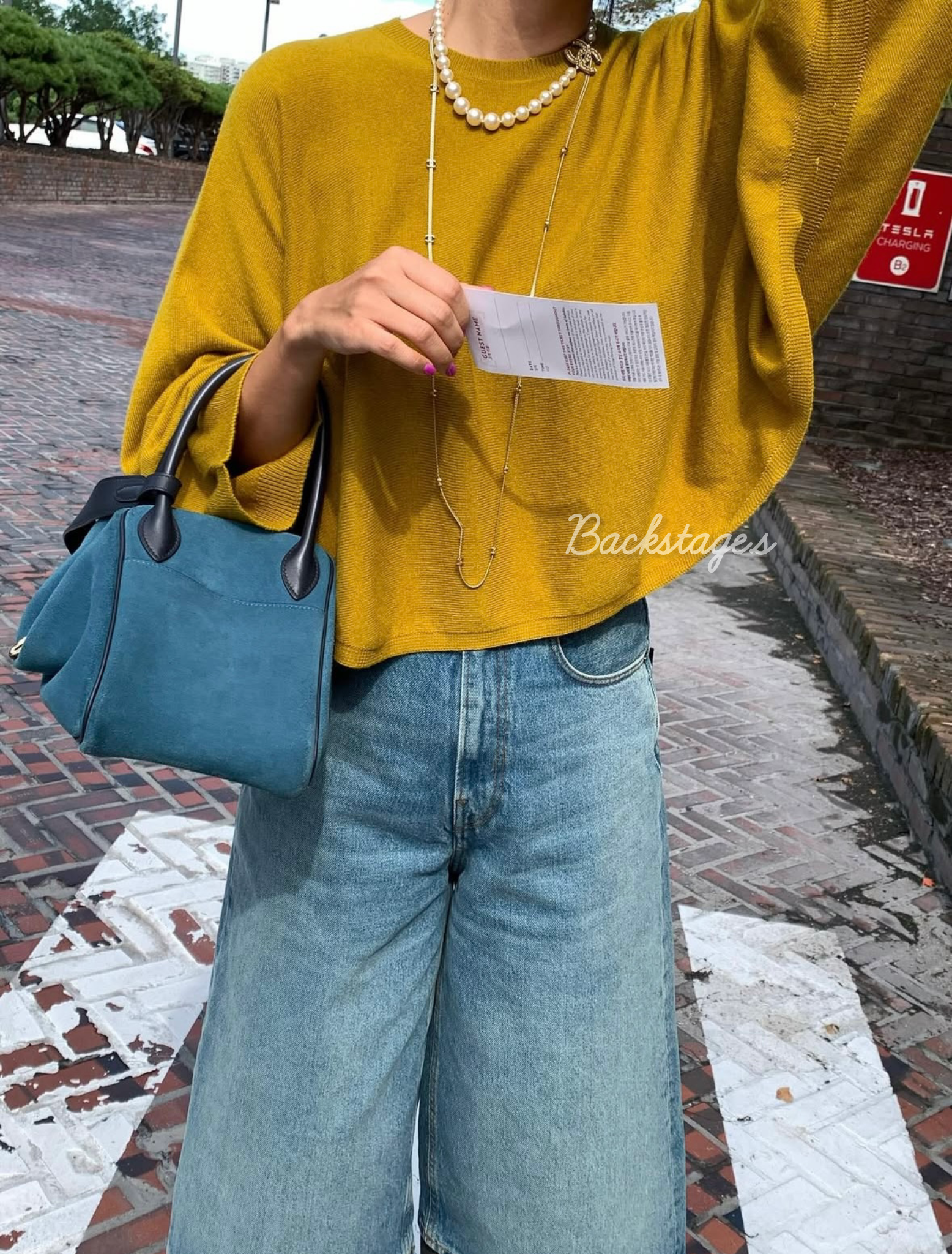 20251010_185629140_iOS