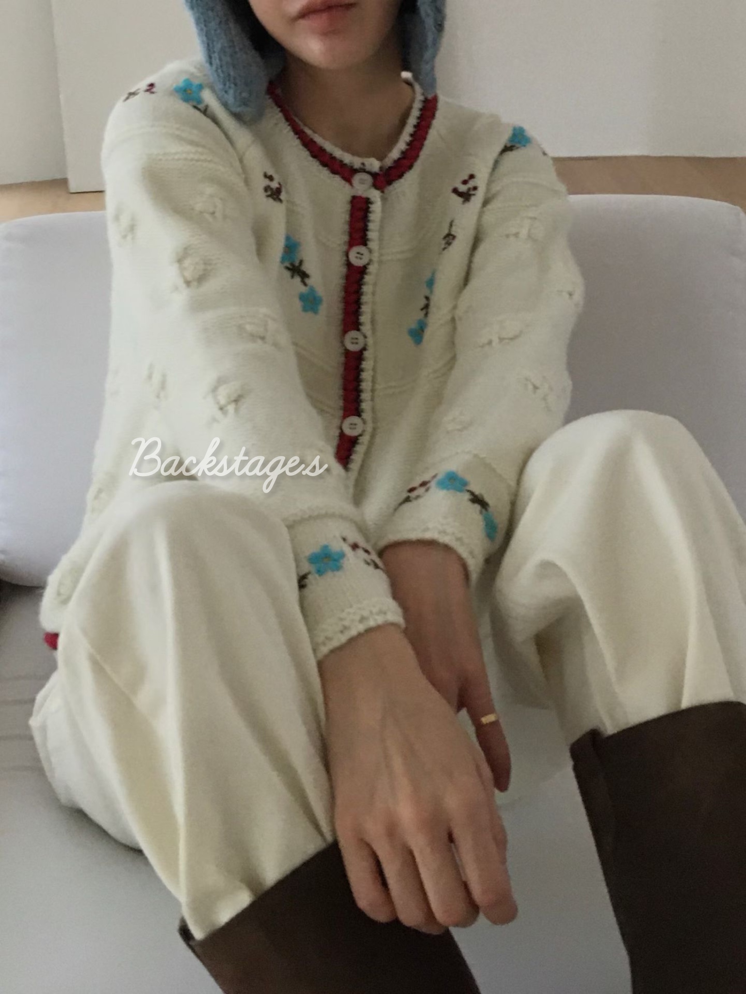 20251112_010035251_iOS