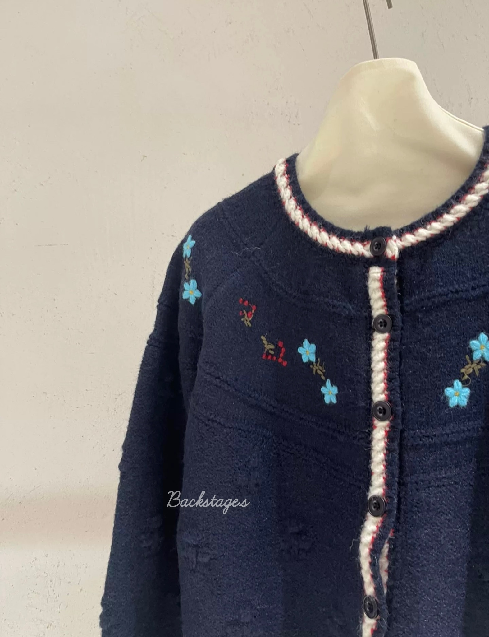 20251112_010530339_iOS