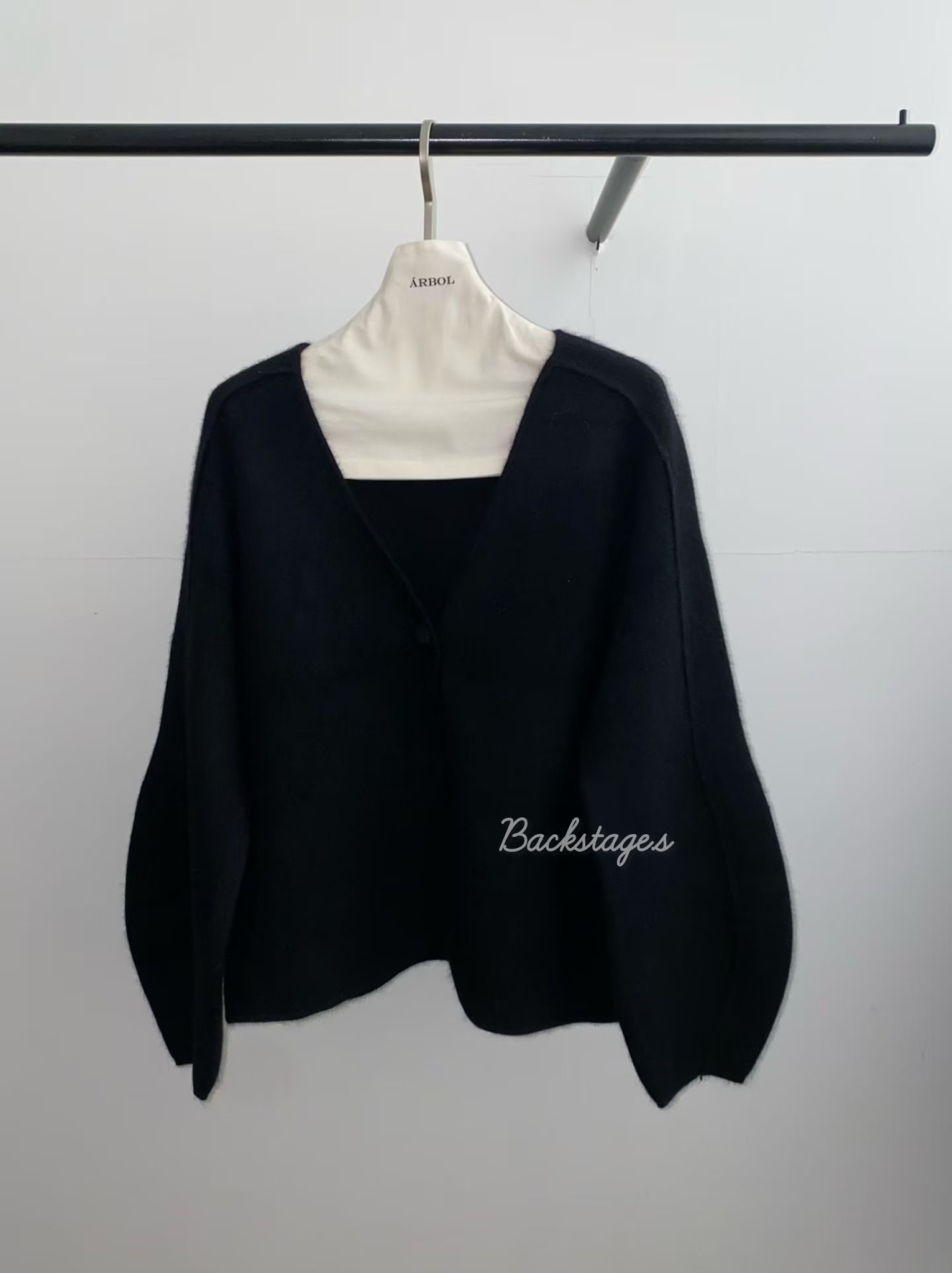 20251112_005901466_iOS