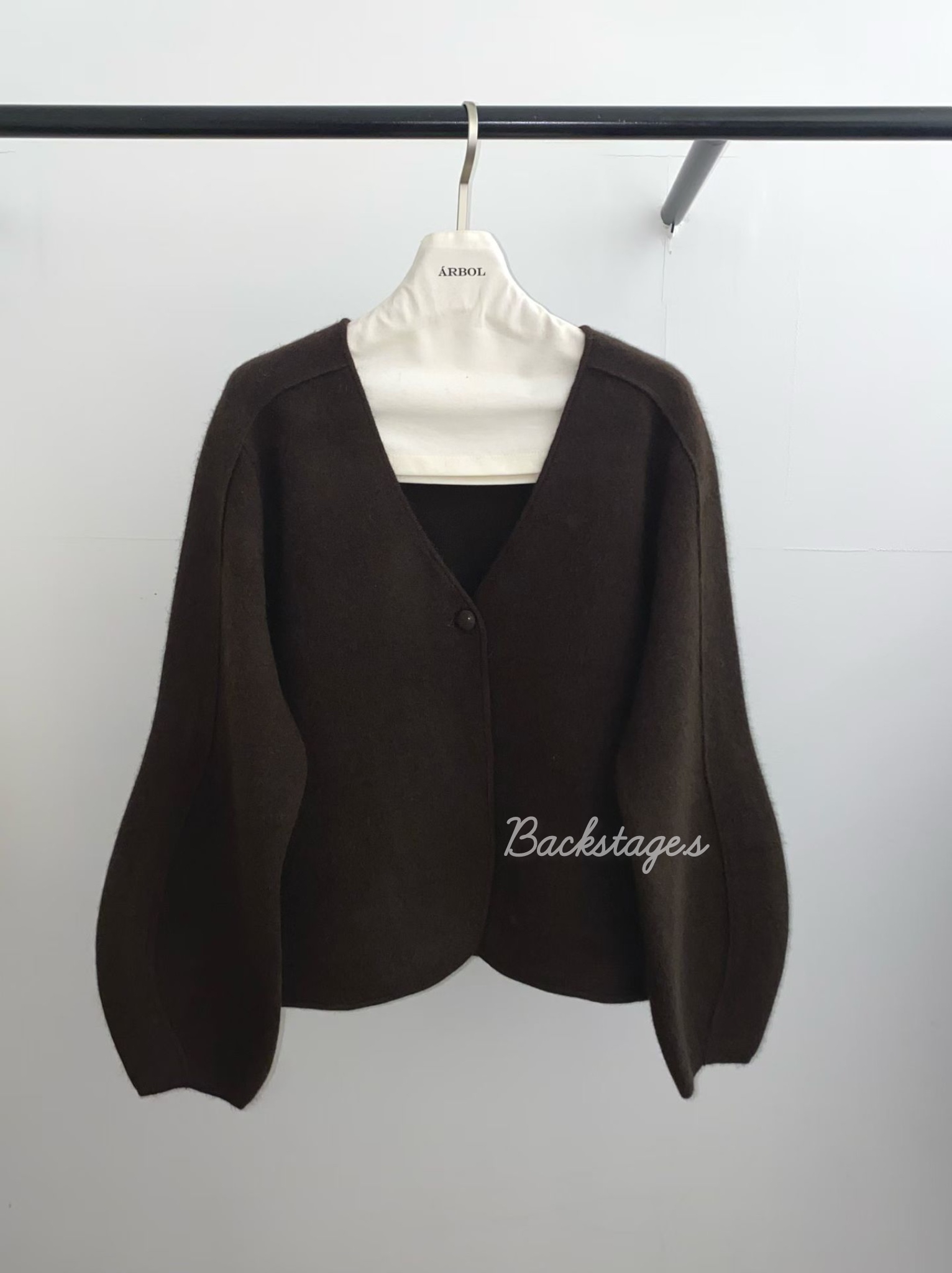 20251112_005901416_iOS