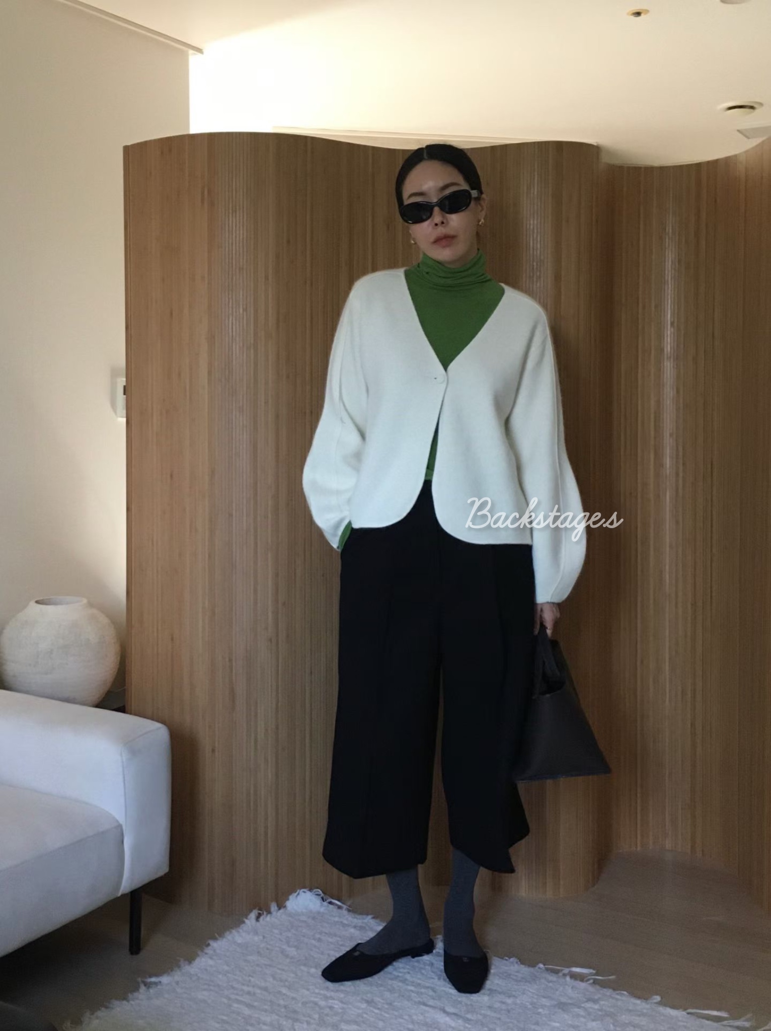 20251112_005718794_iOS