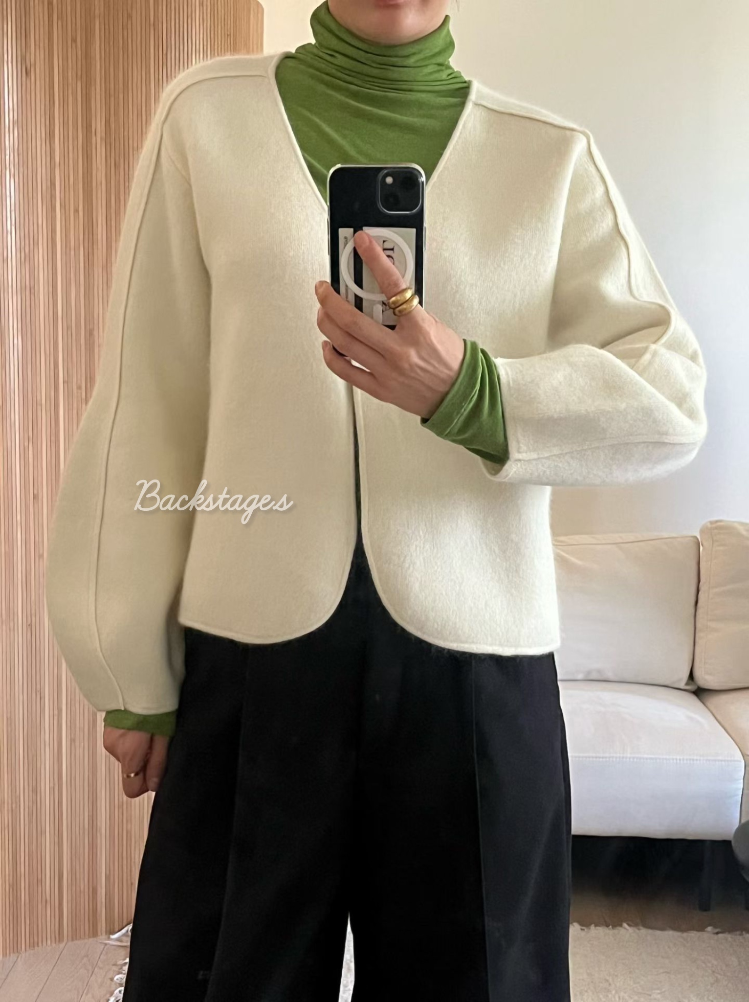 20251112_005718665_iOS