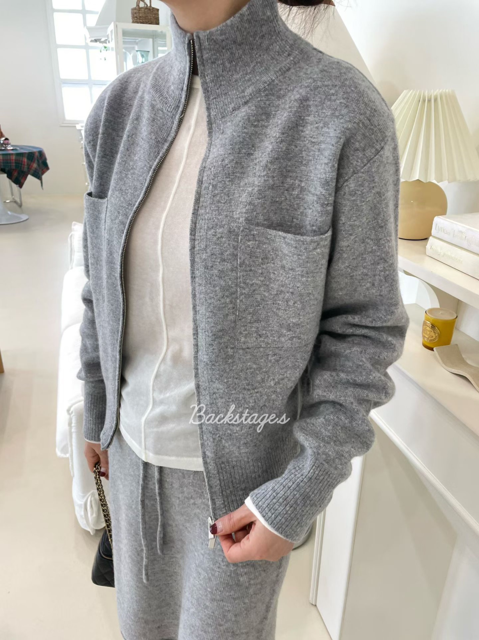 20251112_004856159_iOS