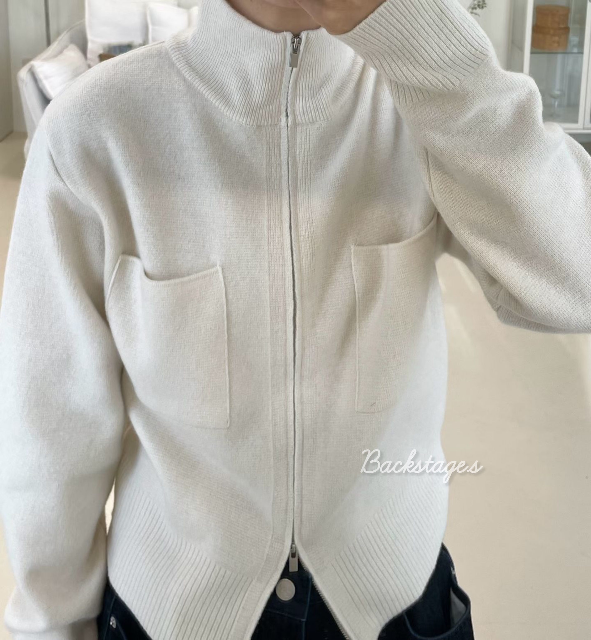 20251112_004856401_iOS