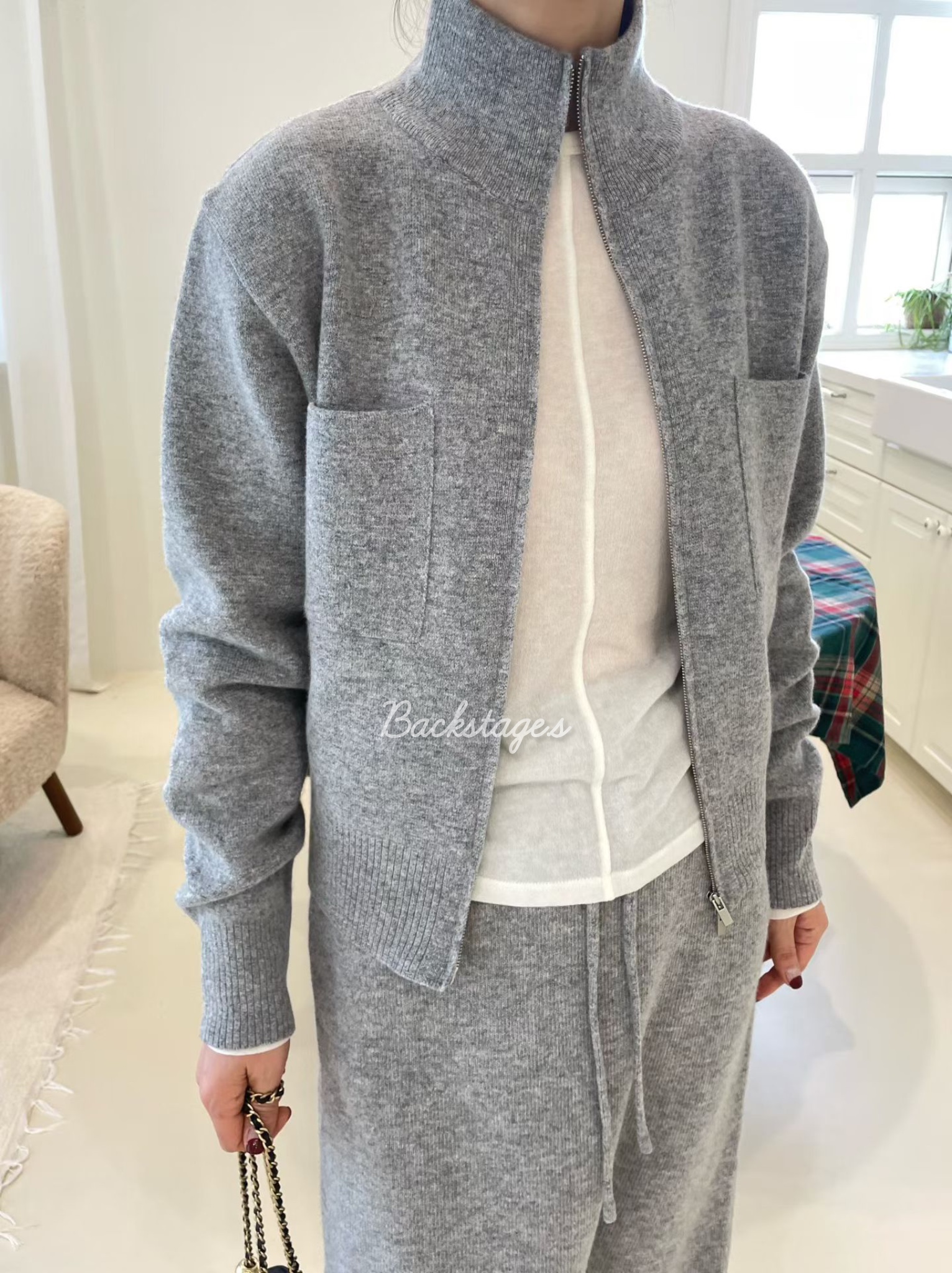 20251112_004856220_iOS