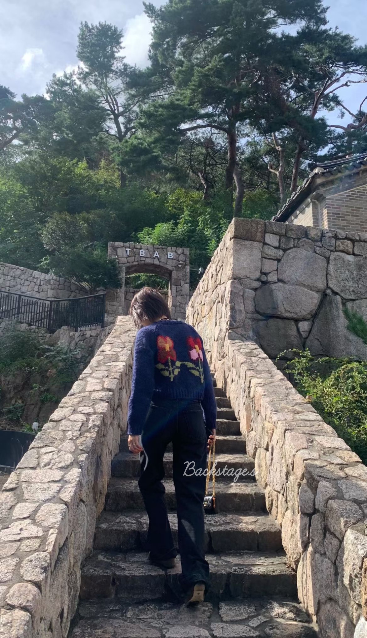 20251111_212521243_iOS