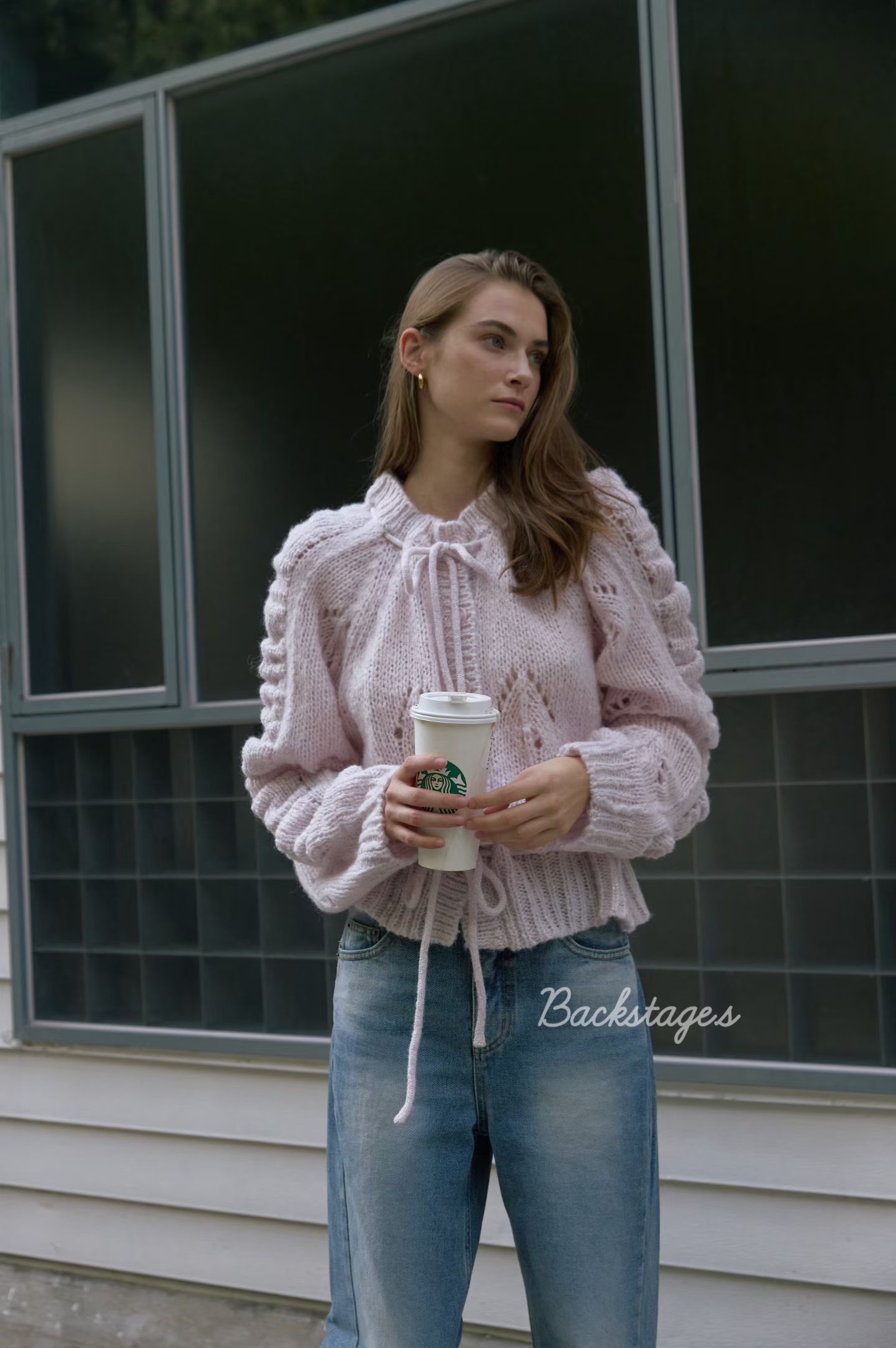 20251111_211135640_iOS