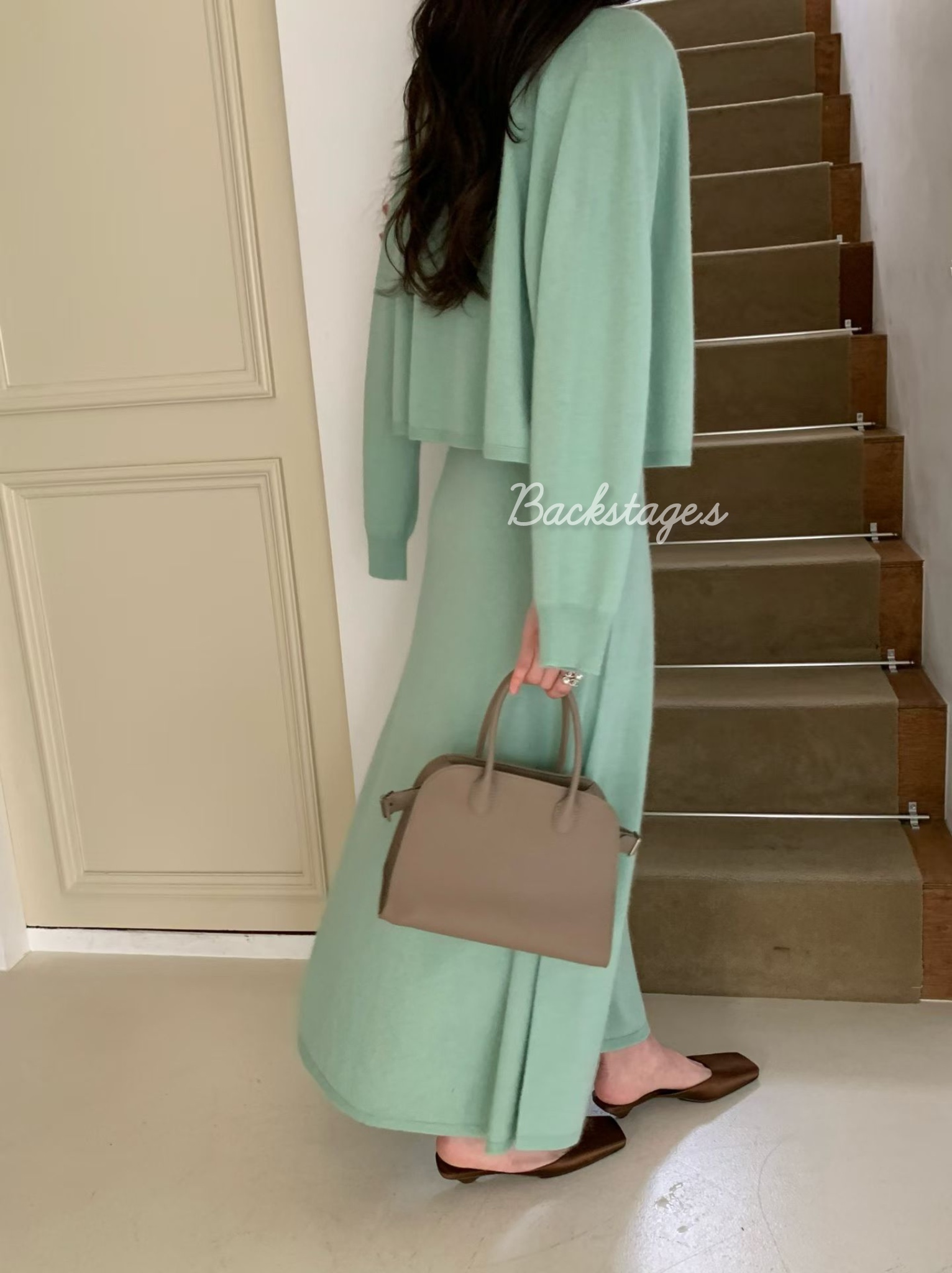 20251111_155640175_iOS