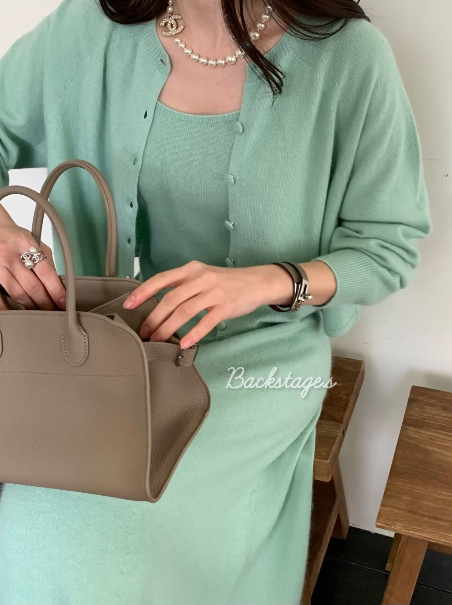 20251111_155800663_iOS