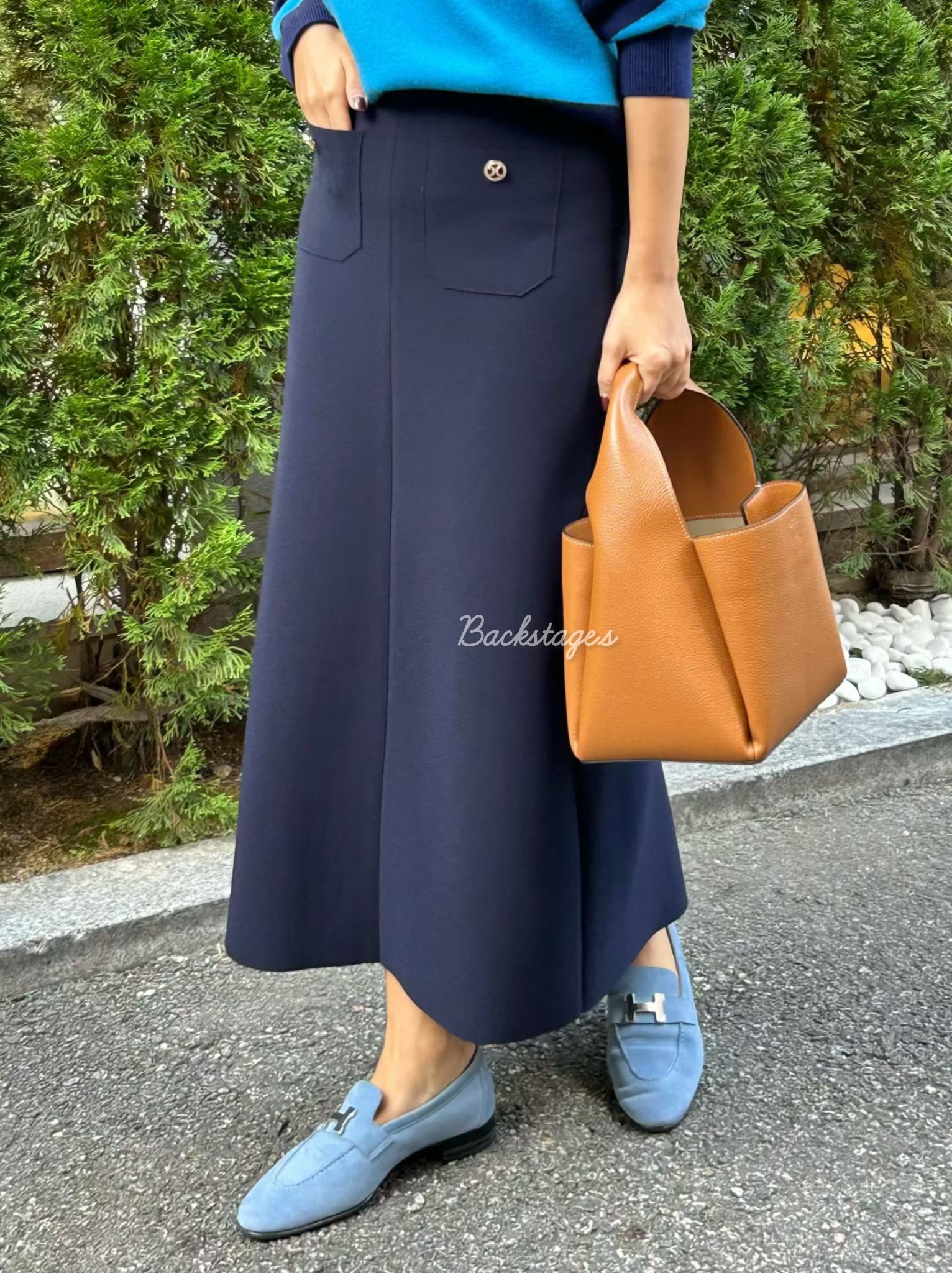 20251106_100159807_iOS