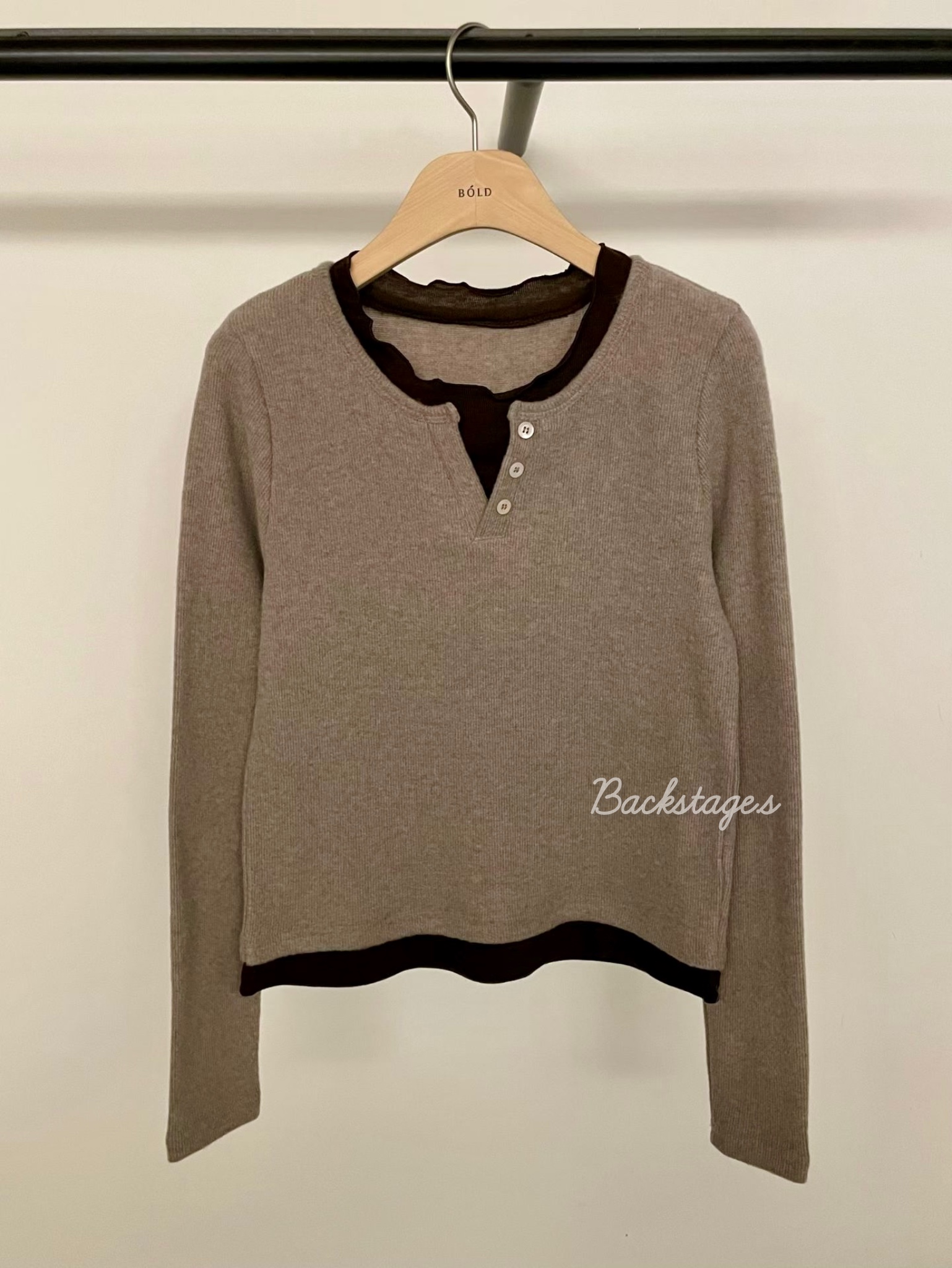 20251212_203720728_iOS