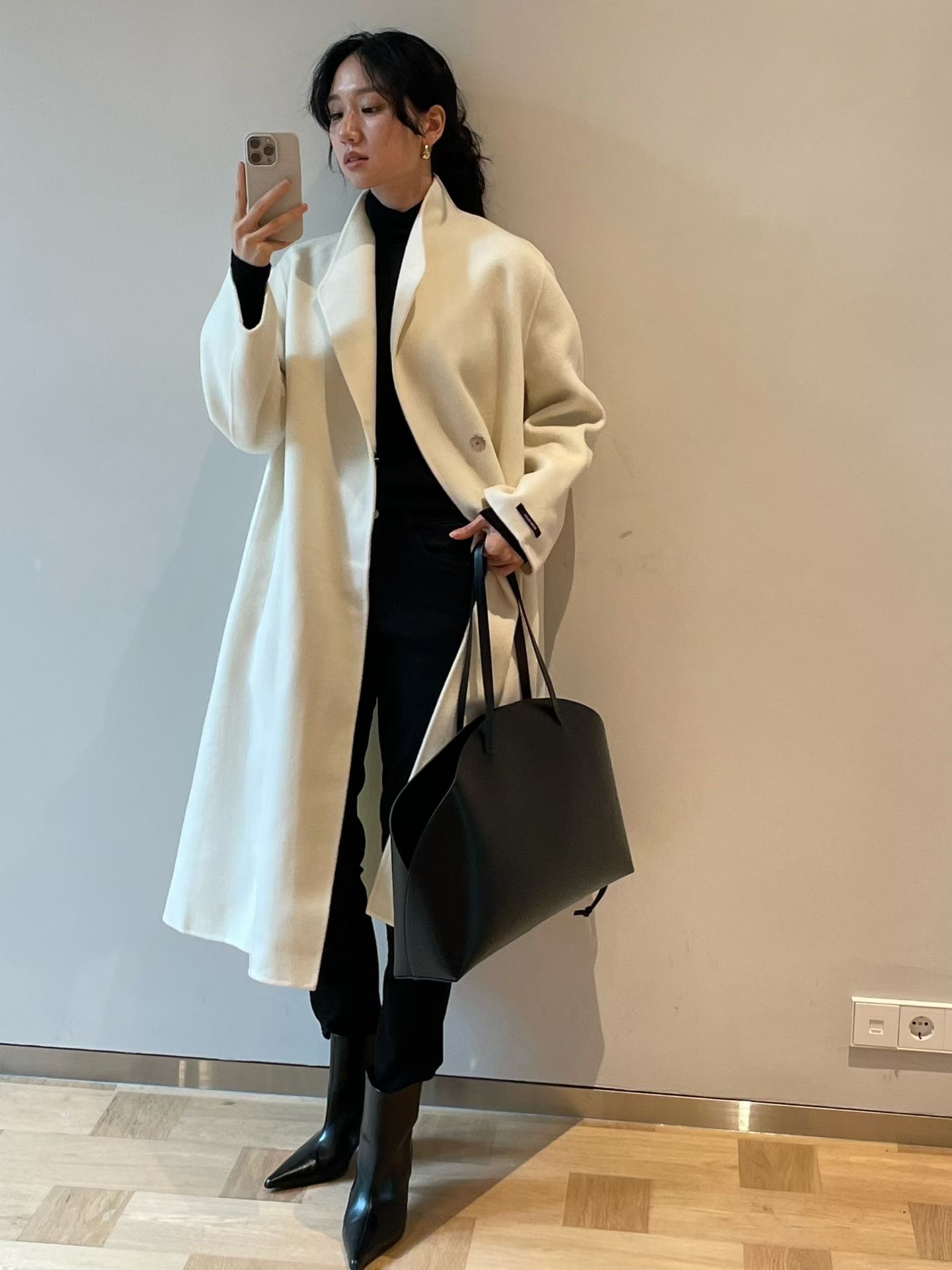 5a3ff2c00cf99028b59c3682c93b6772