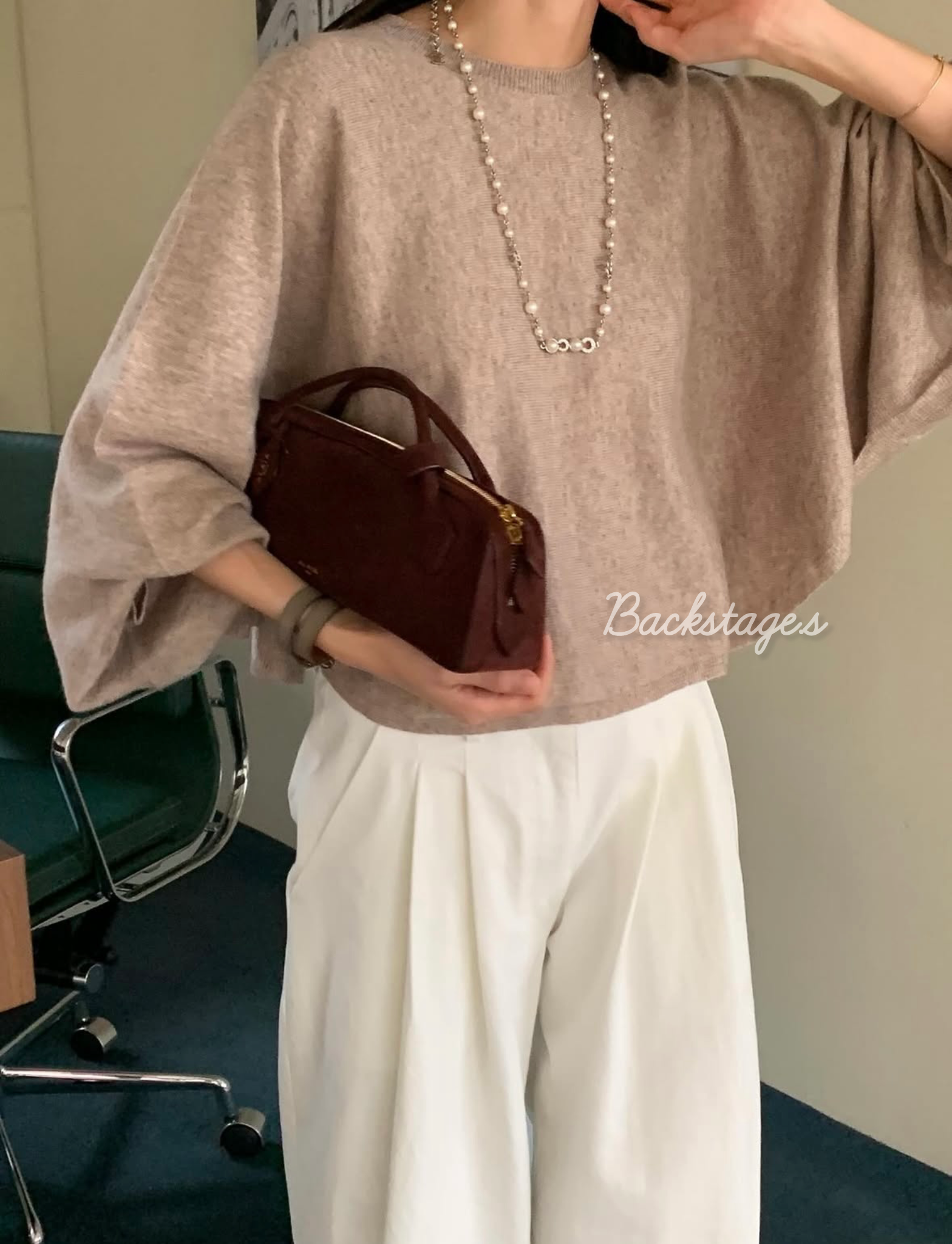 20251010_185326455_iOS