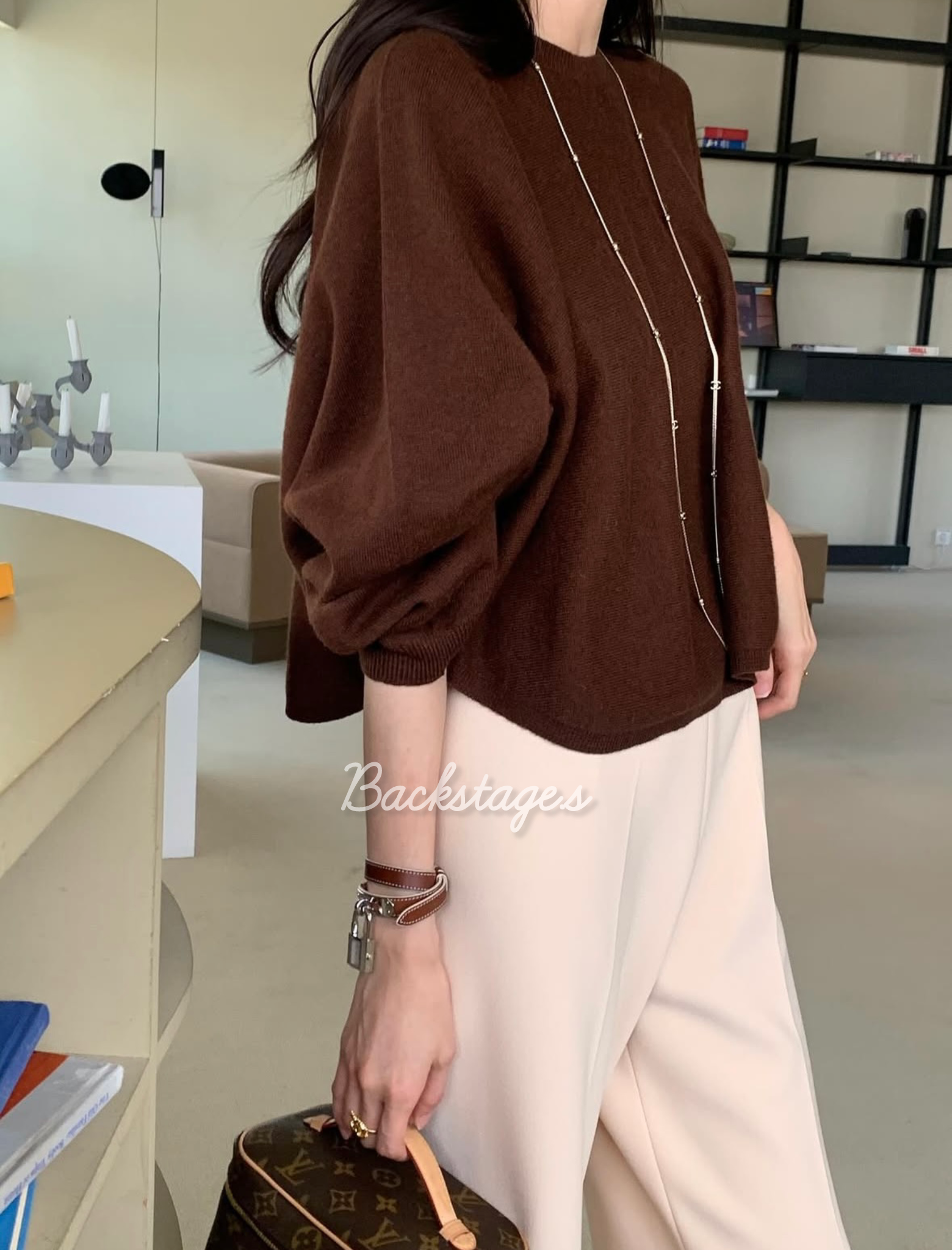 20251010_185804151_iOS