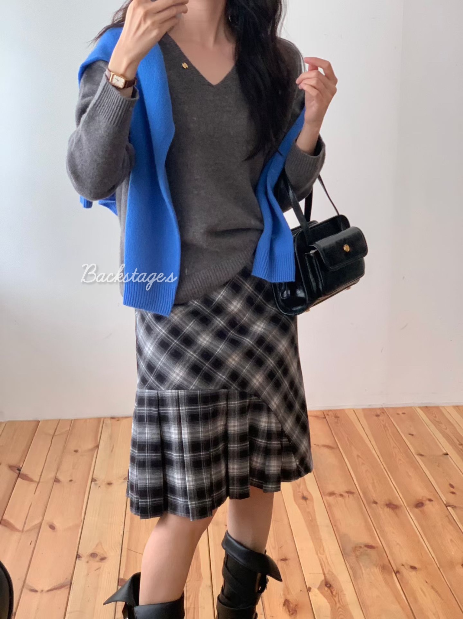 20251111_161335555_iOS