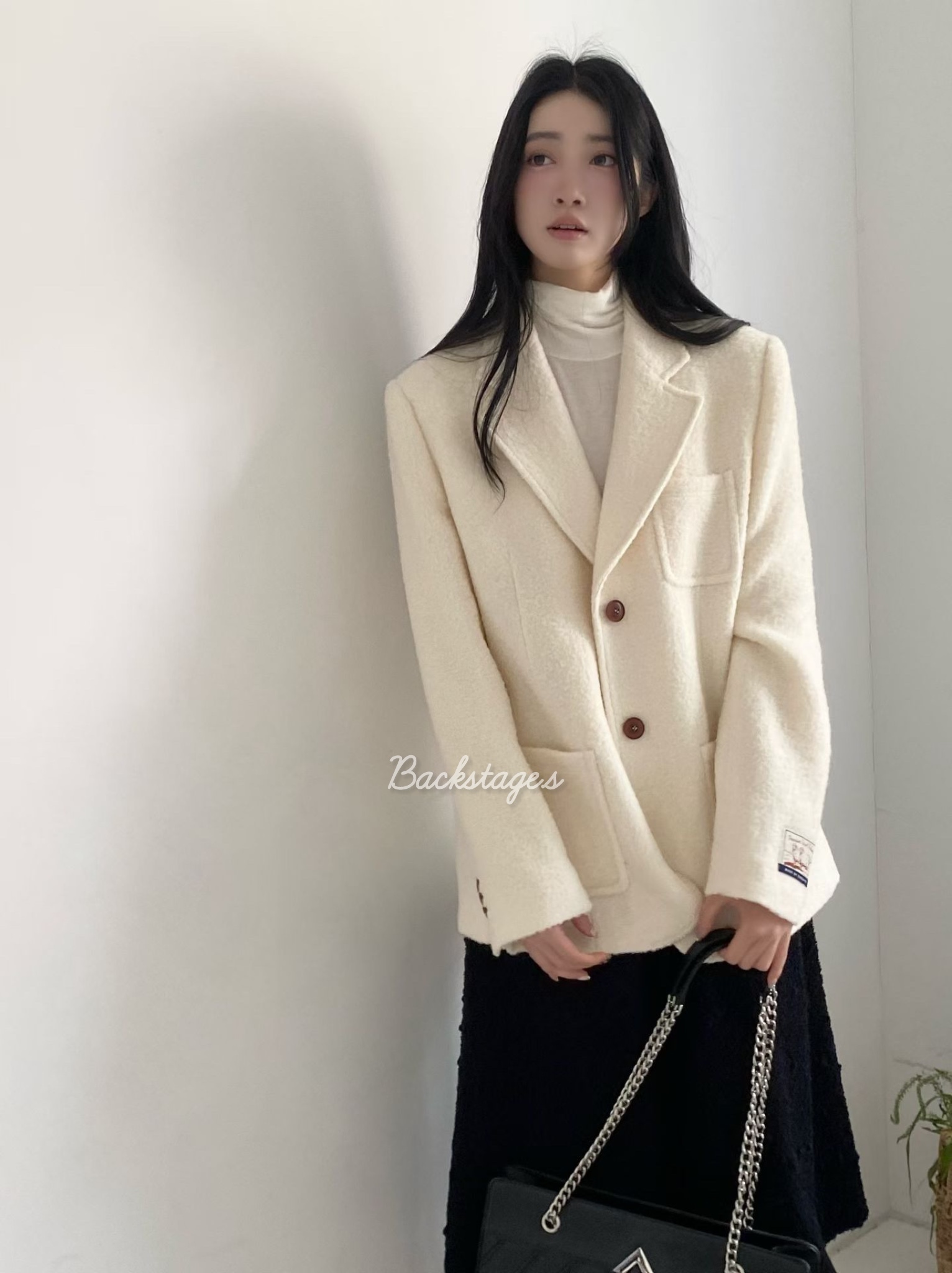 20251112_165923919_iOS