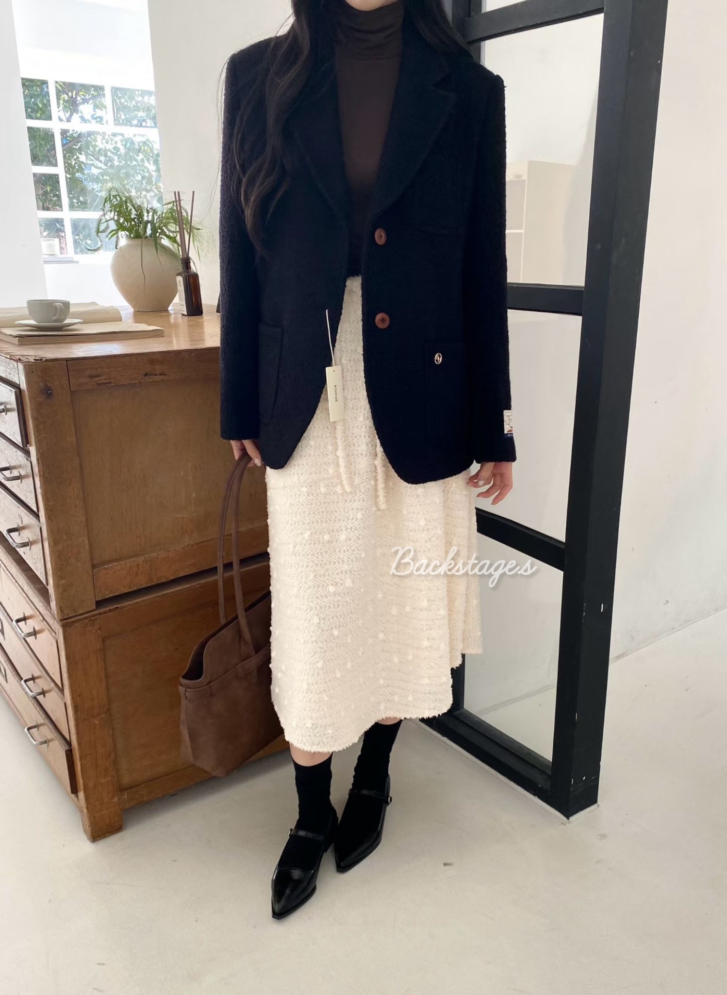 20251112_170116978_iOS