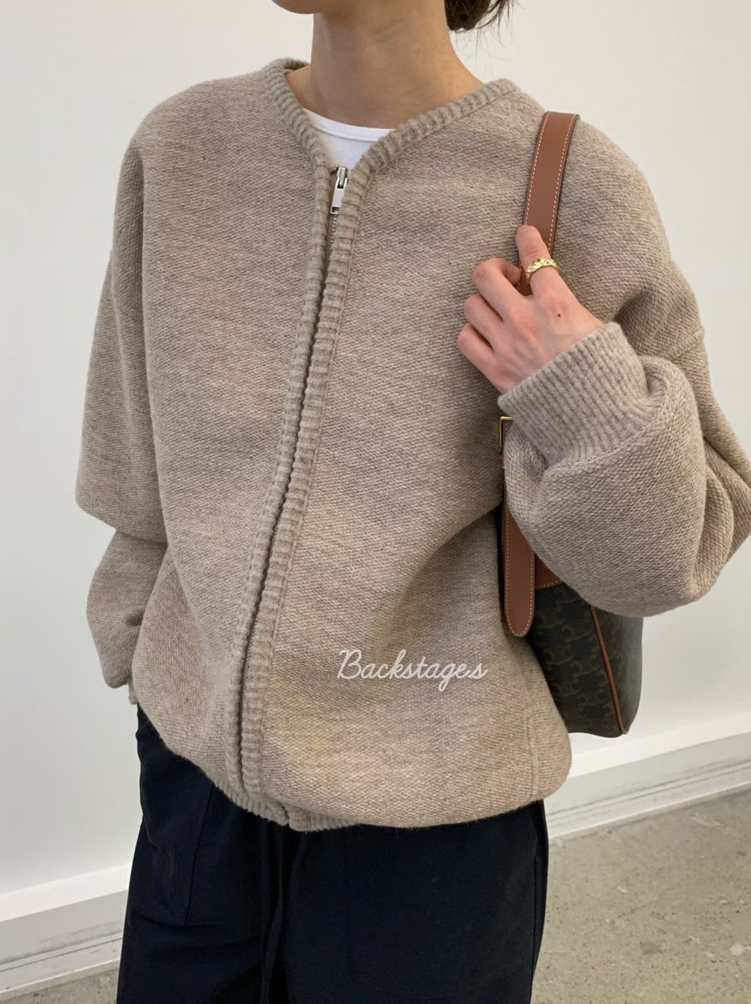 20251112_165514932_iOS