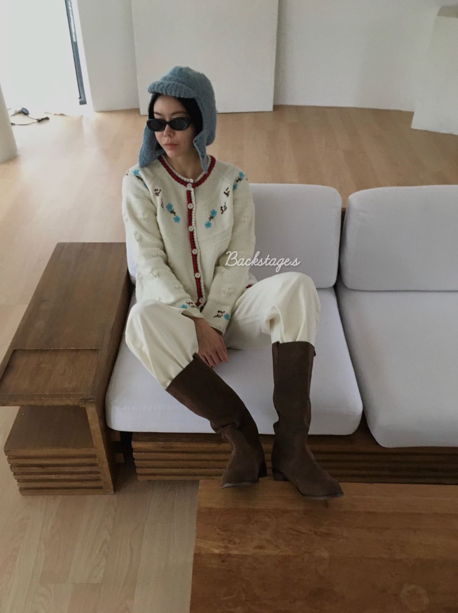 20251112_010035141_iOS