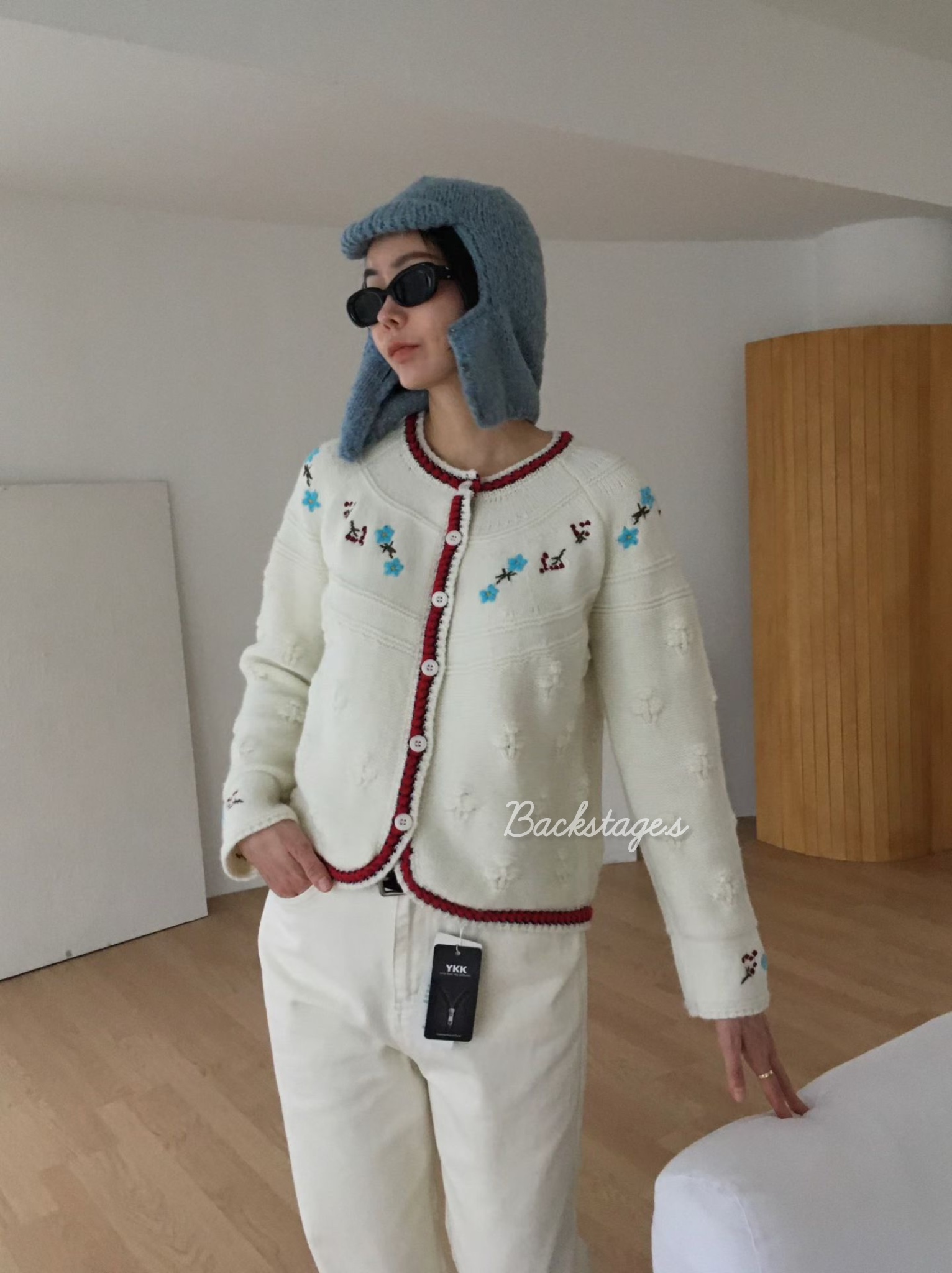 20251112_005901683_iOS