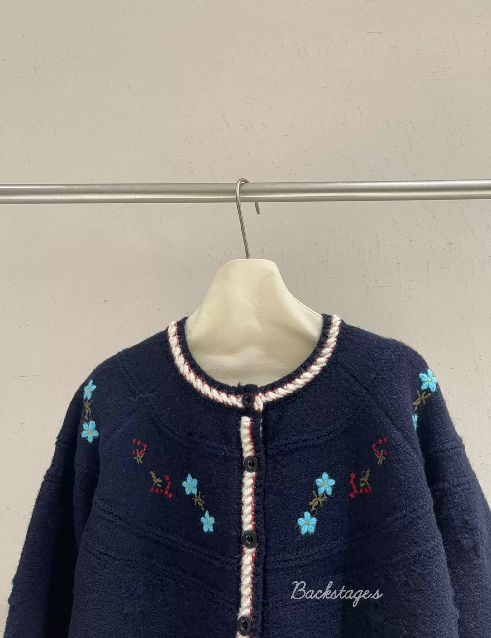 20251112_010530423_iOS