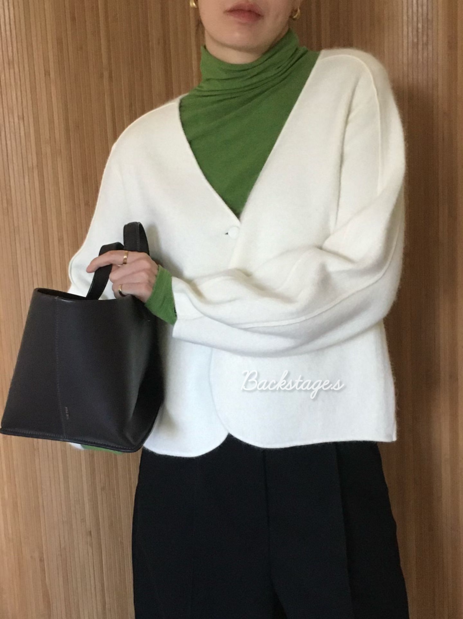 20251112_005718850_iOS