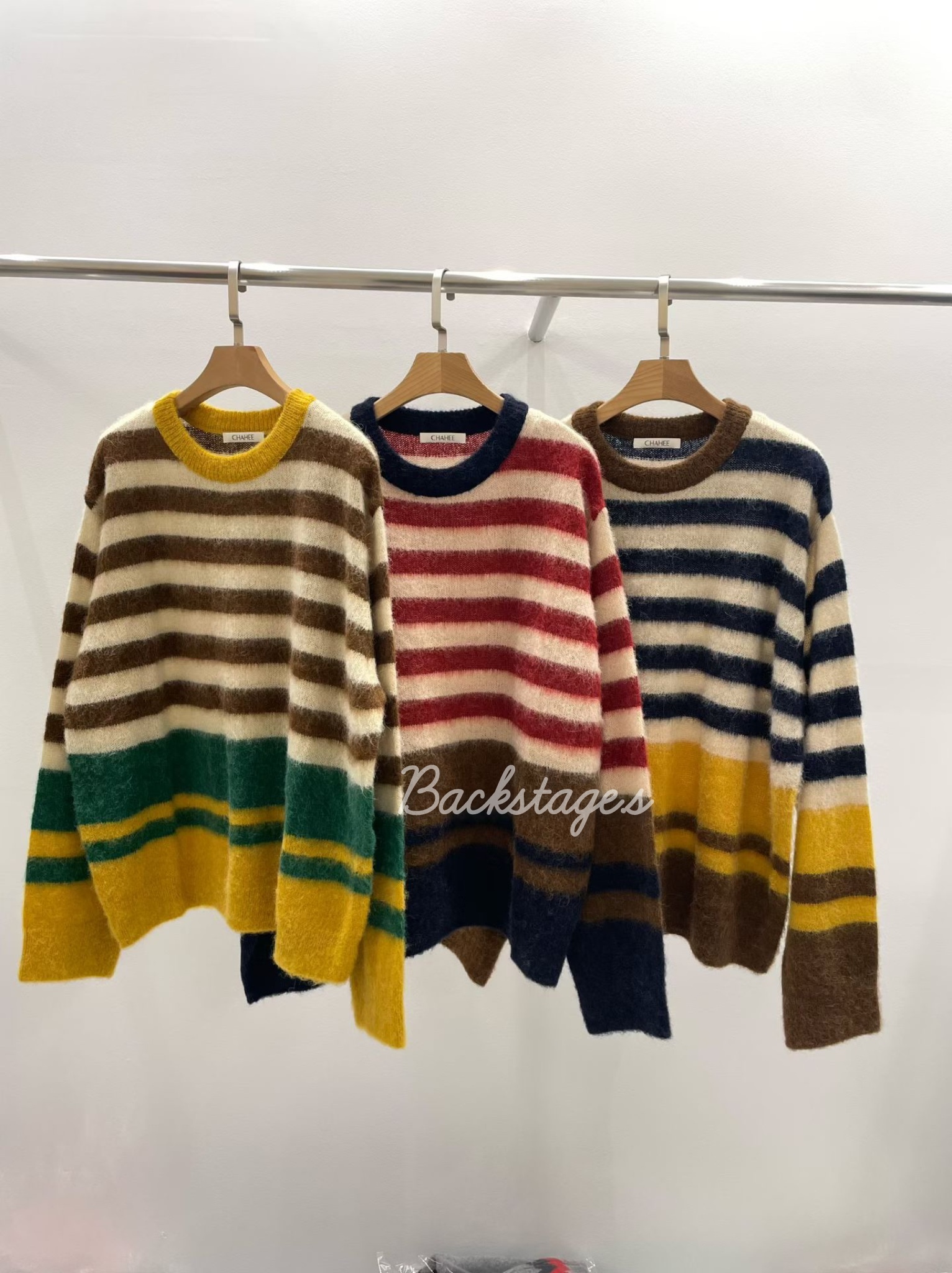 20251112_005448766_iOS